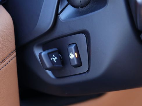 Used 2017 BMW 750i xDrive image 19