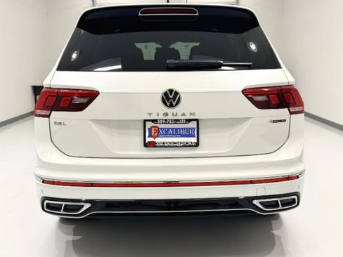 Used 2022 Volkswagen Tiguan SEL R-Line AWD/4WD image 8