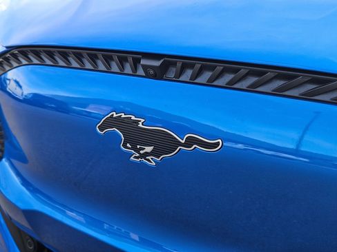 Used 2025 Ford Mustang Mach-E Select image 9