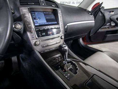Used 2015 Lexus IS 250C image 36