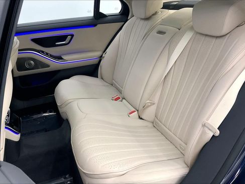 Used 2022 Mercedes-Benz S 500 4MATIC image 17