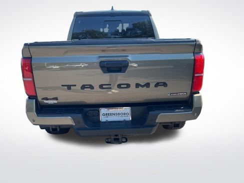 Used 2025 Toyota Tacoma TRD Off-Road w/ TRD Off Road Premium Package AWD/4WD image 4