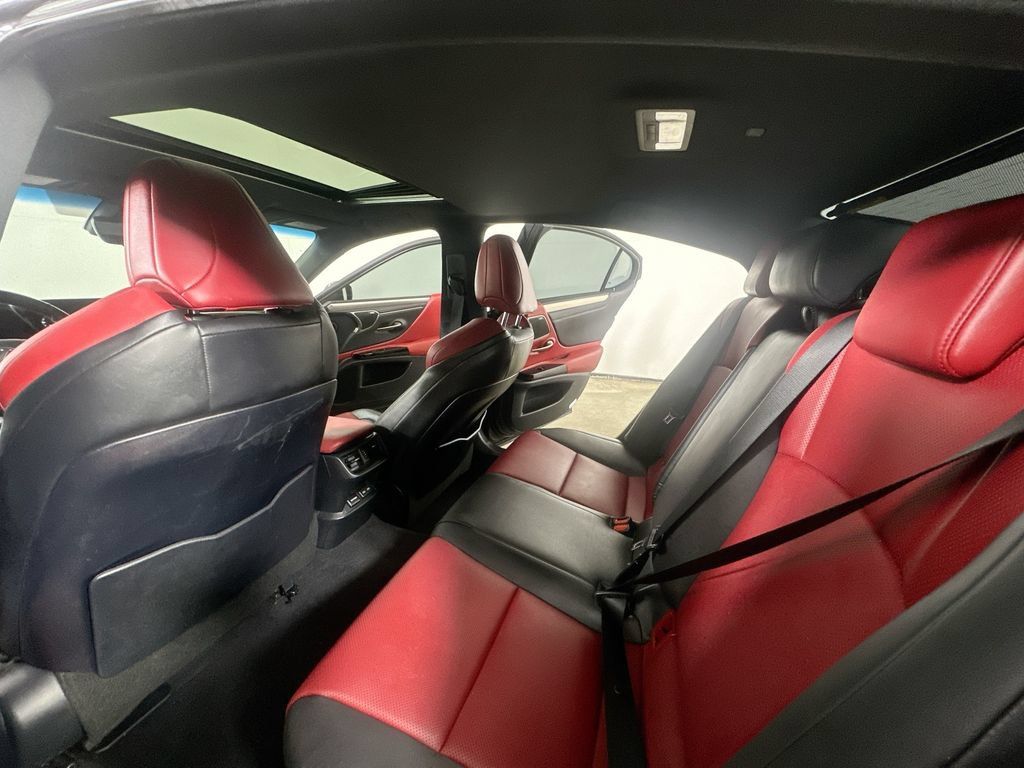 Used 2024 Lexus ES 350 F Sport w/ Accessory Package (Z2) FWD image 15
