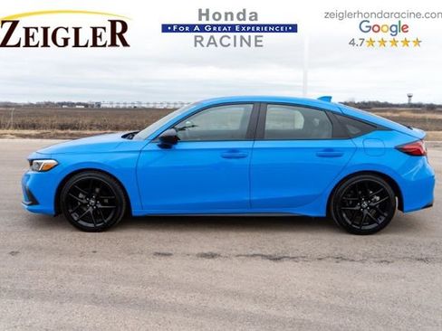 Used 2024 Honda Civic Sport image 4