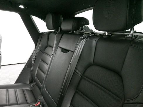 New 2025 Porsche Macan image 21