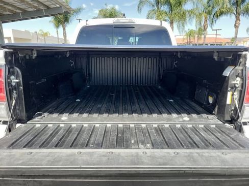 Used 2020 Toyota Tacoma TRD Sport AWD/4WD image 28