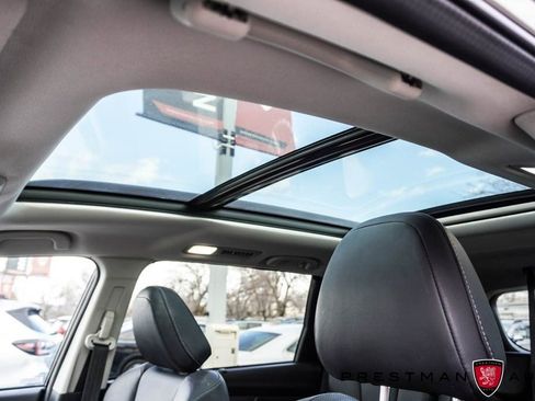 Used 2022 Subaru Ascent Limited w/ Technology Package image 12