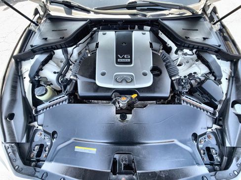 Used 2015 INFINITI Q50 Premium w/ Navigation Package image 28