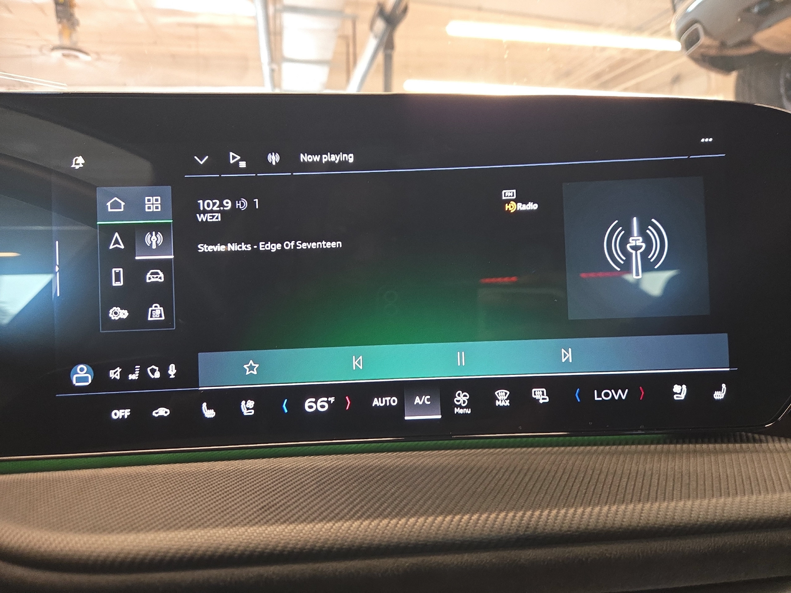 Certified 2025 Audi SQ5 Premium Plus AWD/4WD image 13