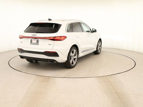 Certified 2025 Audi Q5 Prestige AWD/4WD image 6