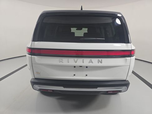 Used 2024 Rivian R1S Adventure AWD/4WD image 4