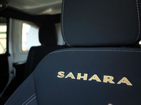 Used 2013 Jeep Wrangler Unlimited Sahara w/ Dual Top Group image 26