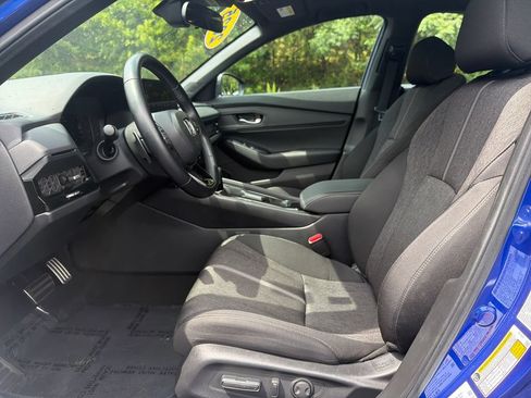 Used 2025 Honda Accord Sport image 20
