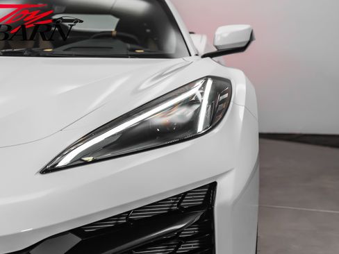Used 2023 Chevrolet Corvette Z06 w/ Engine Appearance Package image 18