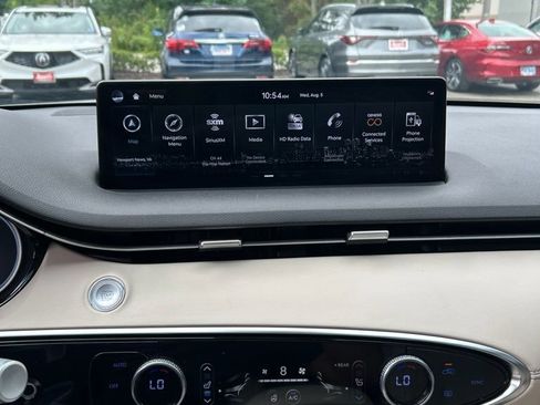 Used 2023 Genesis GV70 2.5T w/ Select Package AWD/4WD image 14
