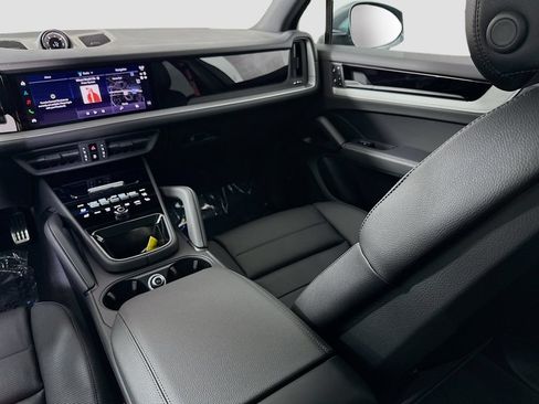 New 2026 Porsche Cayenne S AWD/4WD image 26