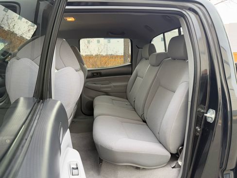 Used 2010 Toyota Tacoma 4x4 Double Cab image 18