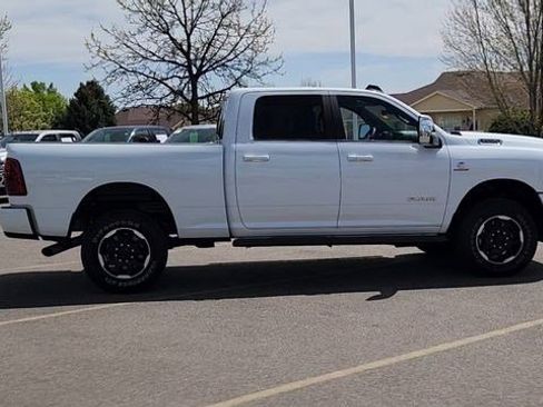 Used 2025 RAM 2500 Laramie AWD/4WD image 13