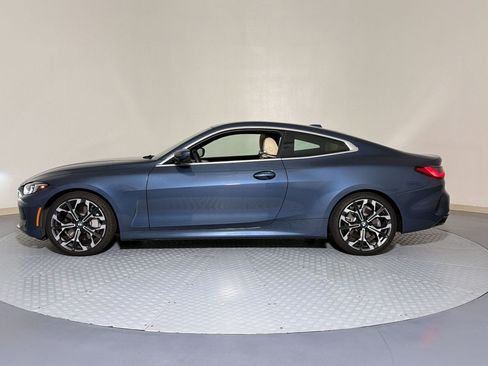 Used 2025 BMW 430i Coupe w/ Premium Package RWD image 2
