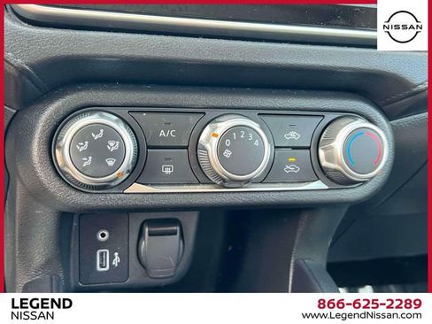 Used 2024 Nissan Versa S w/ Trunk Package image 27