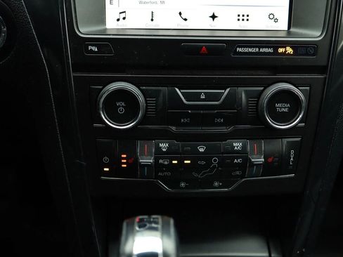 Used 2017 Ford Explorer XLT w/ Equipment Group 202A image 23