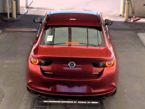 Used 2025 MAZDA MAZDA3 s FWD image 4
