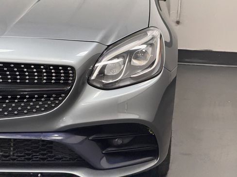 Used 2020 Mercedes-Benz SLC 300 image 8