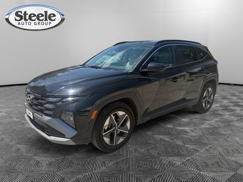 Certified 2025 Hyundai Tucson SEL FWD image 1