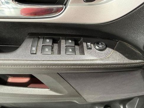 Used 2017 Chevrolet Equinox LS FWD image 21