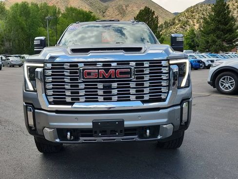 Used 2024 GMC Sierra 2500 Denali w/ Denali Reserve Package AWD/4WD image 6