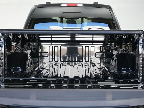 Used 2025 Ford F150 Lariat w/ Equipment Group 501A Mid image 16