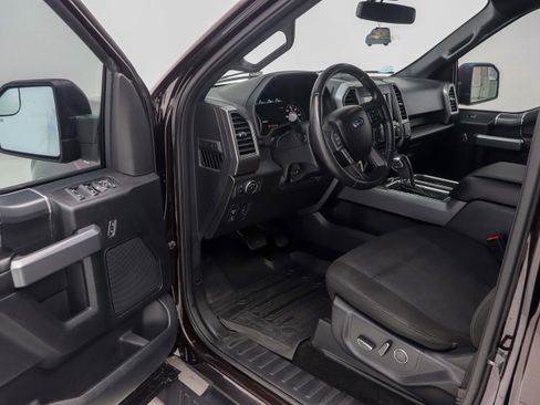Used 2018 Ford F150 XLT w/ Equipment Group 302A Luxury AWD/4WD image 16