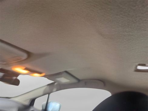 Used 2023 Nissan Versa SV image 22