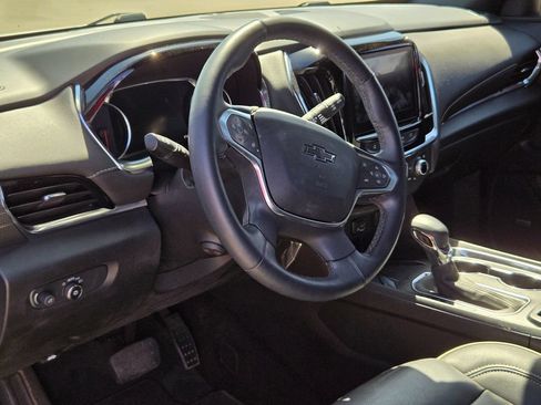 Used 2023 Chevrolet Traverse Premier w/ Redline Edition FWD image 6