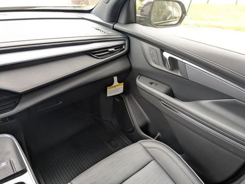 New 2026 Buick Enclave Sport Touring w/ Power Package image 18