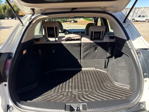 Used 2018 Honda HR-V LX image 41
