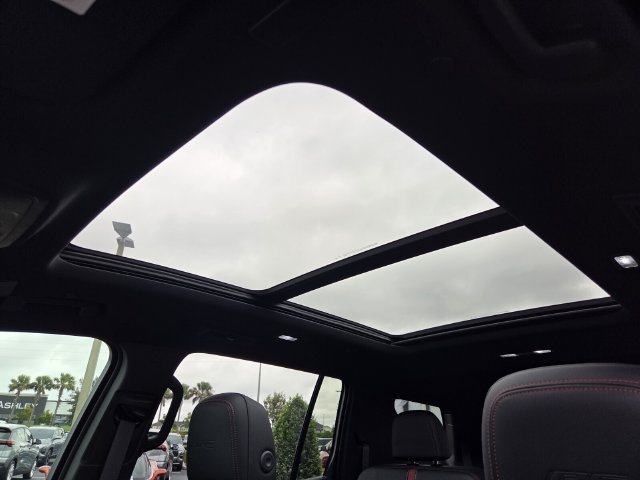 New 2026 Chevrolet Traverse RS w/ LPO, Floor Liner Package FWD image 13