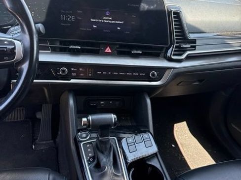 Certified 2024 Kia Sportage EX FWD image 10