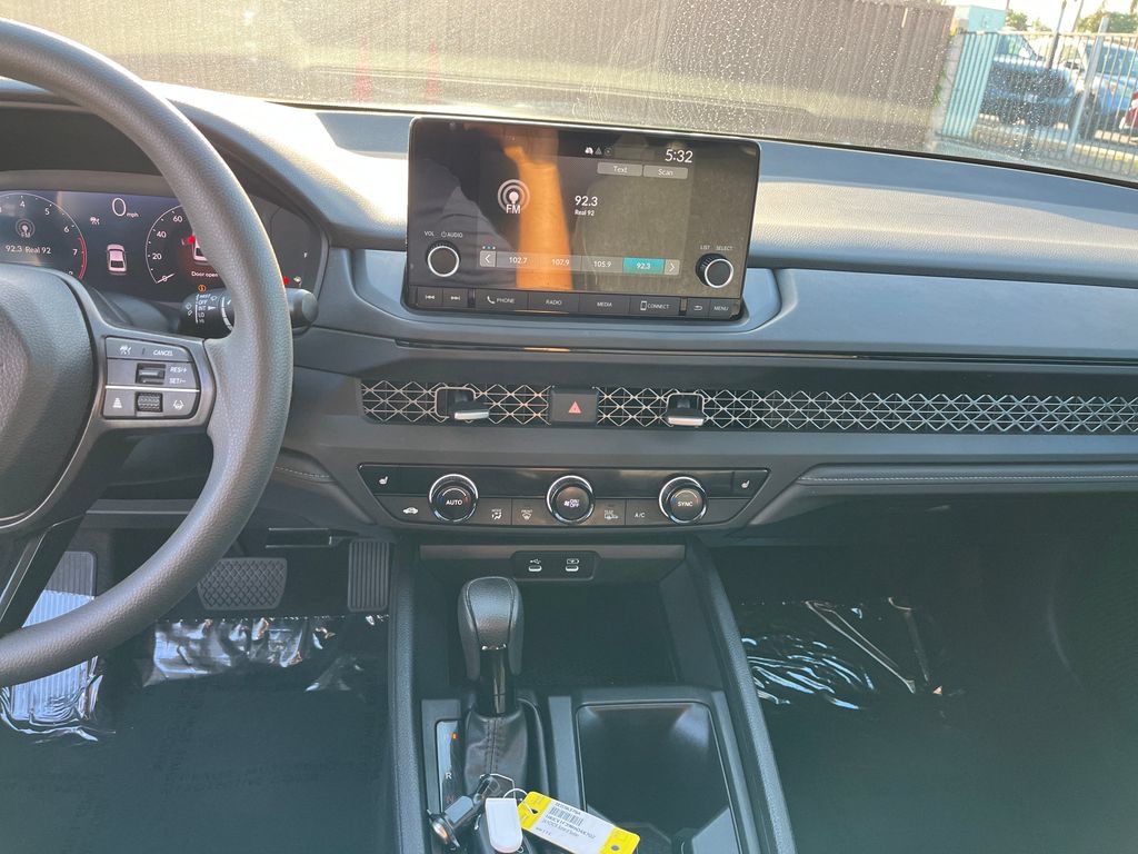 Used 2024 Honda Accord EX image 12
