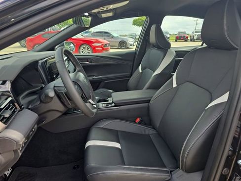 Used 2026 Toyota Camry SE FWD image 15