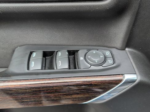 Used 2019 GMC Sierra 1500 Elevation w/ Elevation Value Package AWD/4WD image 17