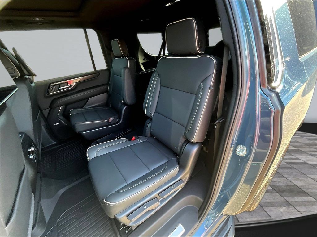 New 2026 GMC Yukon XL Elevation w/ Elevation Premium Package AWD/4WD image 29