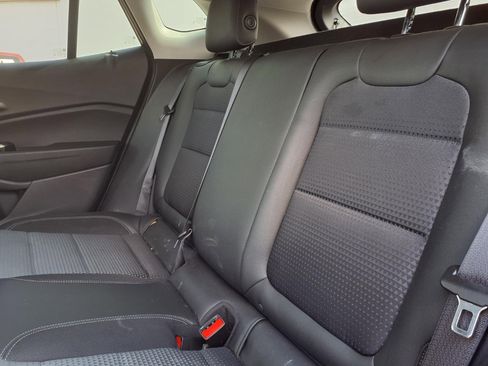 Used 2025 Chevrolet Trax LT image 6