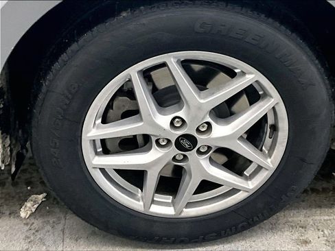 Used 2023 Ford Edge SEL image 7