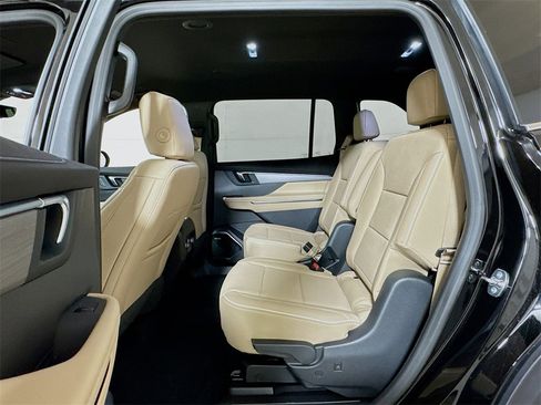 New 2026 Buick Enclave Preferred w/ Power Package image 13