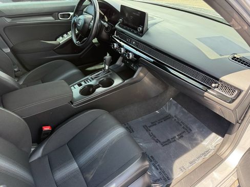 Certified 2024 Honda Civic Sport image 29