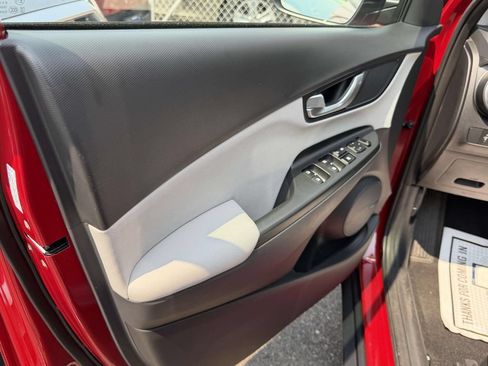 Certified 2023 Hyundai Kona Limited AWD/4WD image 16