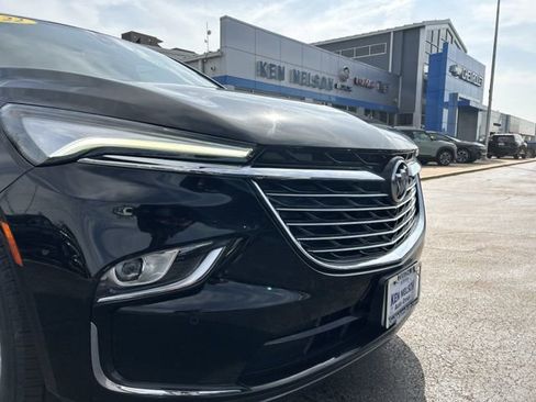 Used 2022 Buick Enclave Premium image 4