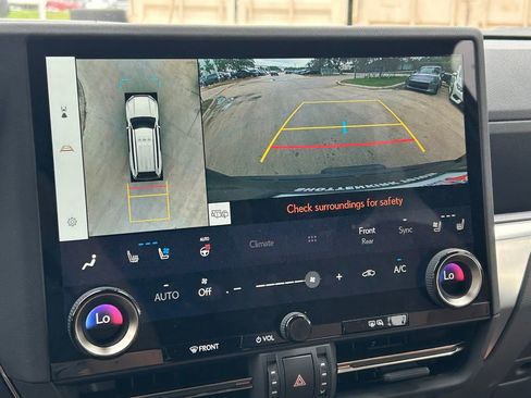 Used 2025 Lexus GX 550 w/ Accessory Package (2T) AWD/4WD image 43