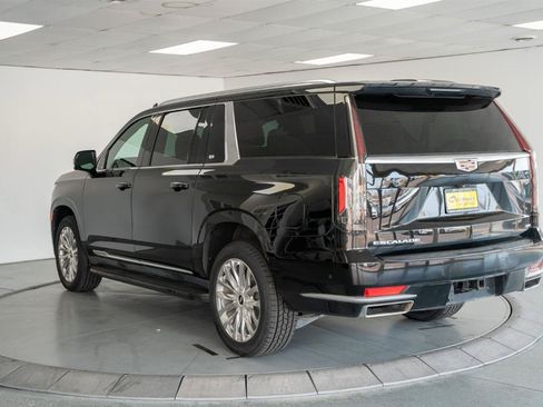 Used 2023 Cadillac Escalade ESV Premium Luxury w/ Performance Package AWD/4WD image 5